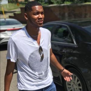 Meet your Posher, Emanuel